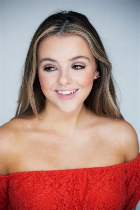 chloe smeyerss|Chloe Smeyers Profiles .